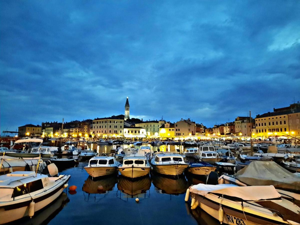 Oh La La Apartment Old Town Rovinj Buitenkant foto